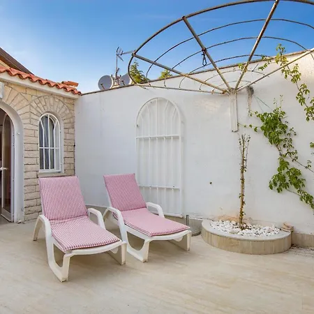 Rona Janja Lägenhet Barbariga